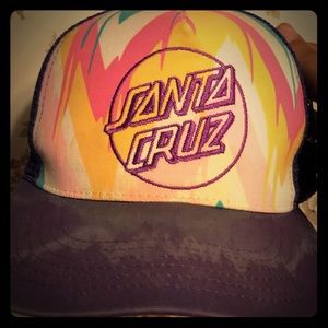 Santa Cruz hat